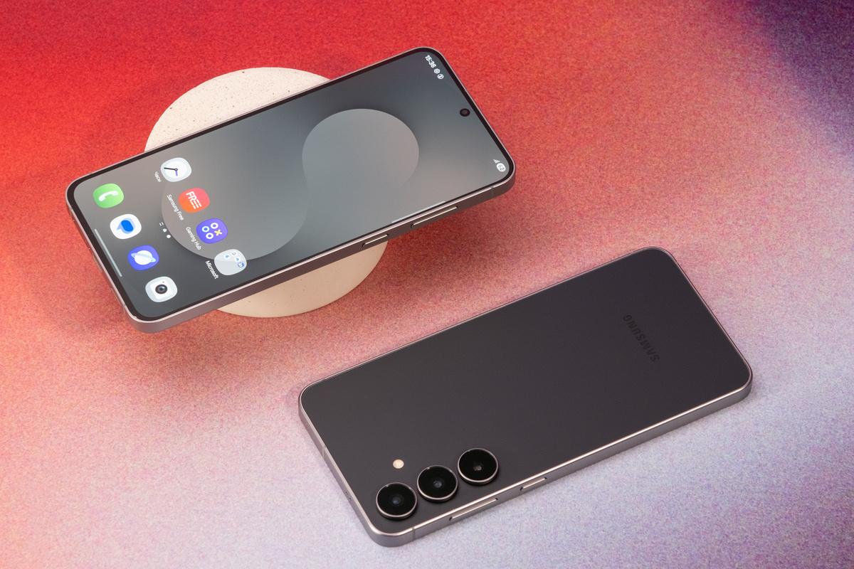 Galaxy S25 FE допустят к раннему тестированию One UI 9
