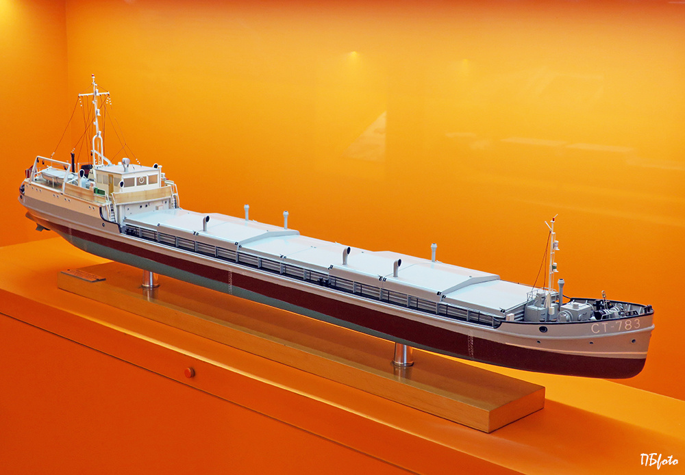 Сухогрузный теплоход СТ-783