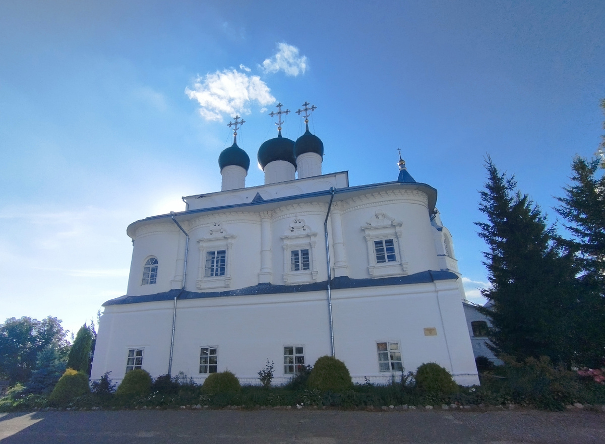 Подворье Никитского монастыря.