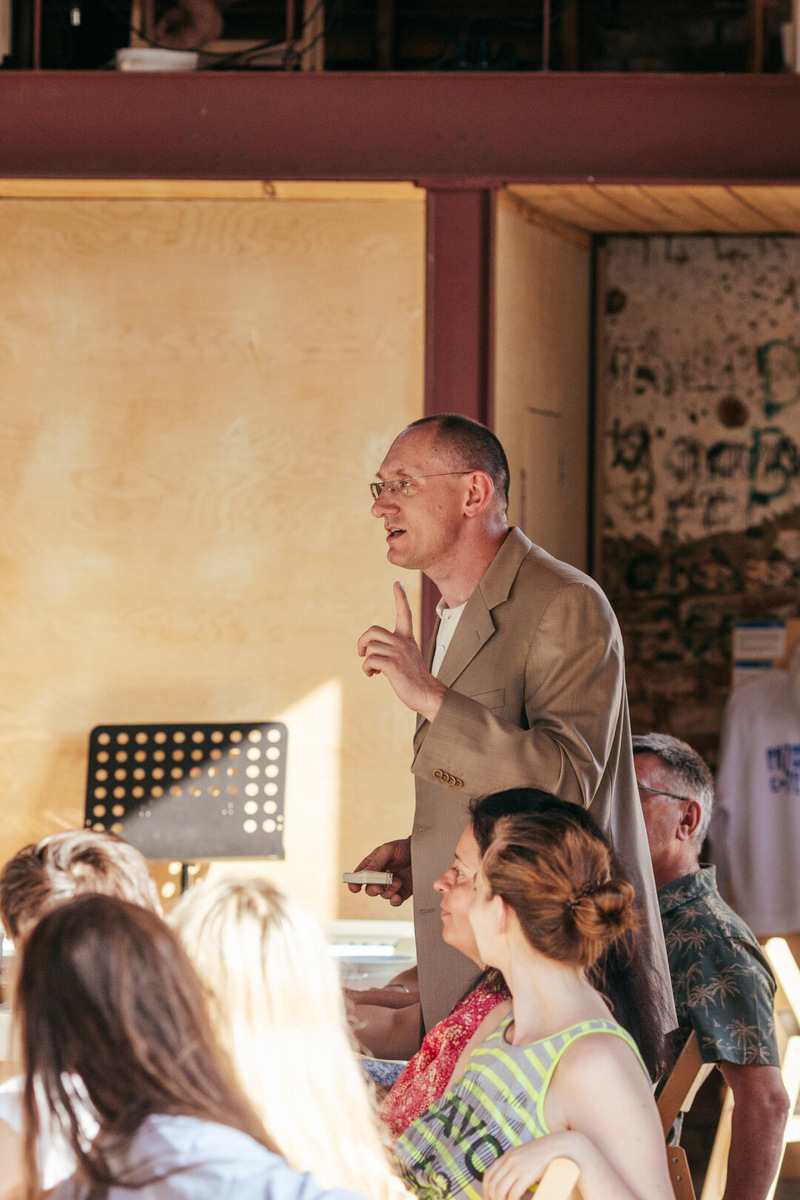    Спектакль «Список Паперной» Фото: Фото: Владимир Никонов, изображение предоставлено Собака.ru фестивалем "Сенокос"