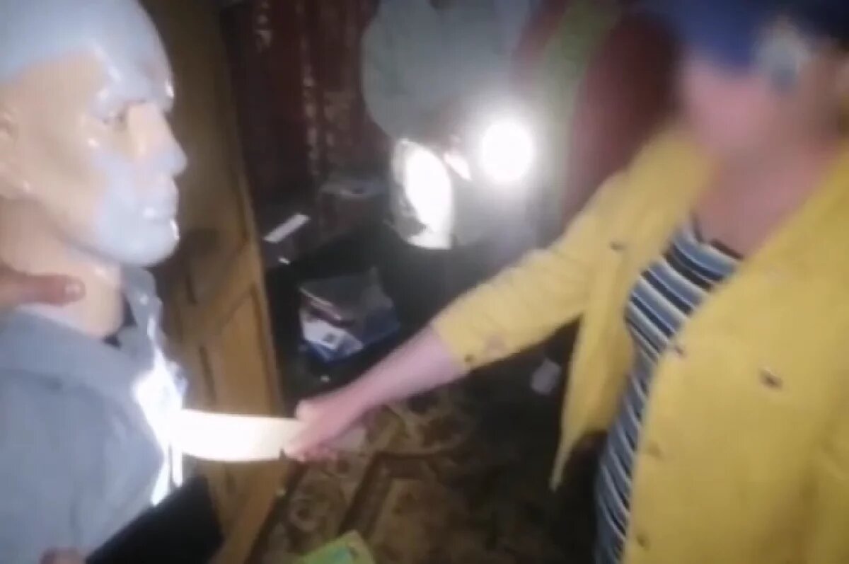    В Златоусте женщина поссорилась с сожителем и зарезала его