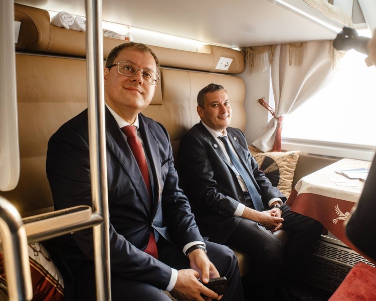     Курская область подписала документы о сотрудничестве с РЖД