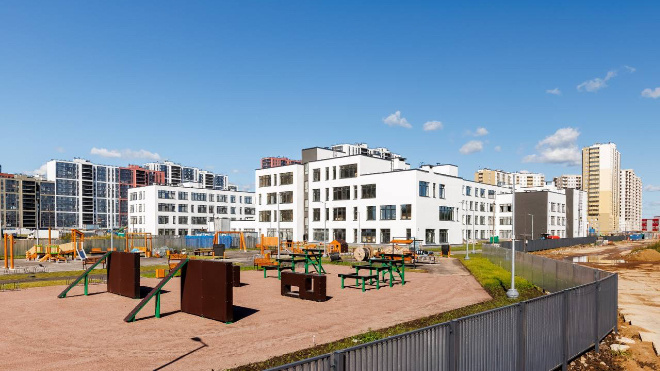 Фото: Строительный блок администрации Ленинградской области