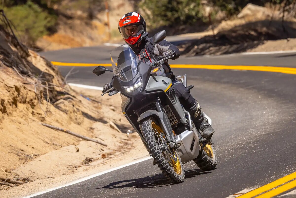 Honda Transalp XL750 2025