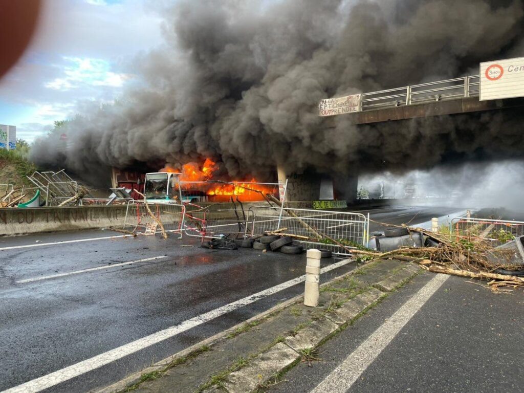    Фото: Yeni Demokrasi