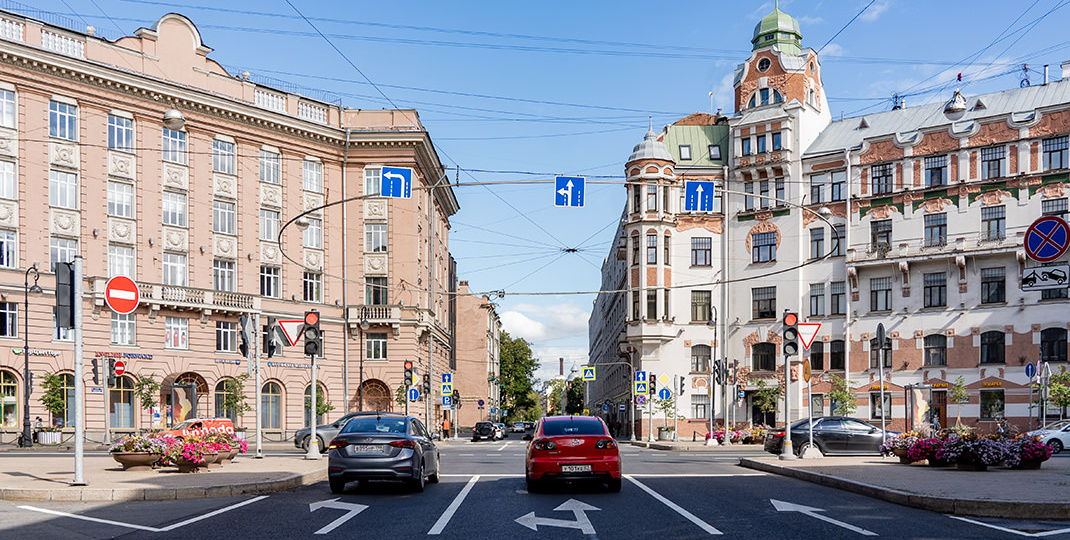 Пешком по Петербургу. Австрийская площадь