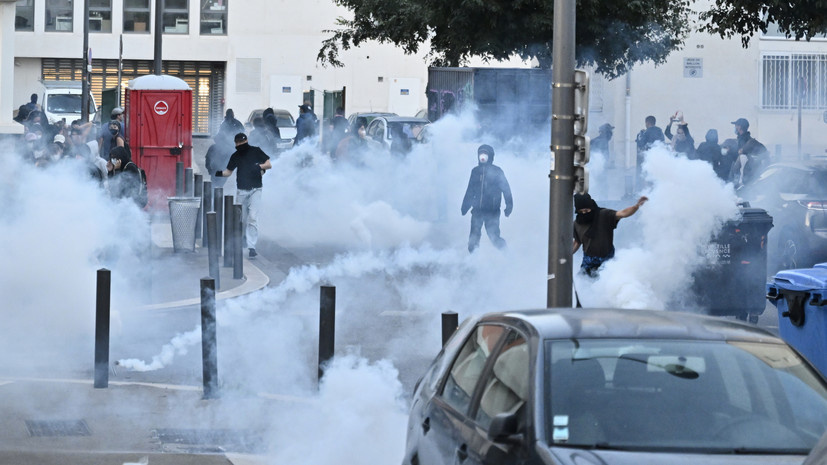Во Франции идут протесты из-за недовольства администрацией Макрона