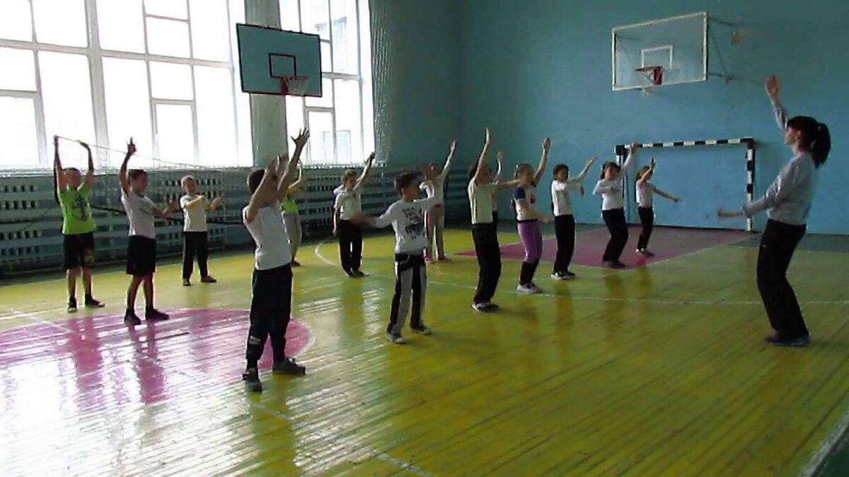 Классическая разминка на уроках физкультуры 