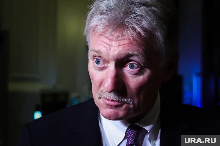 Песков заявил, что не знает, кто отказался посылать войска на Украину. Фото: Роман Наумов © URA.RU