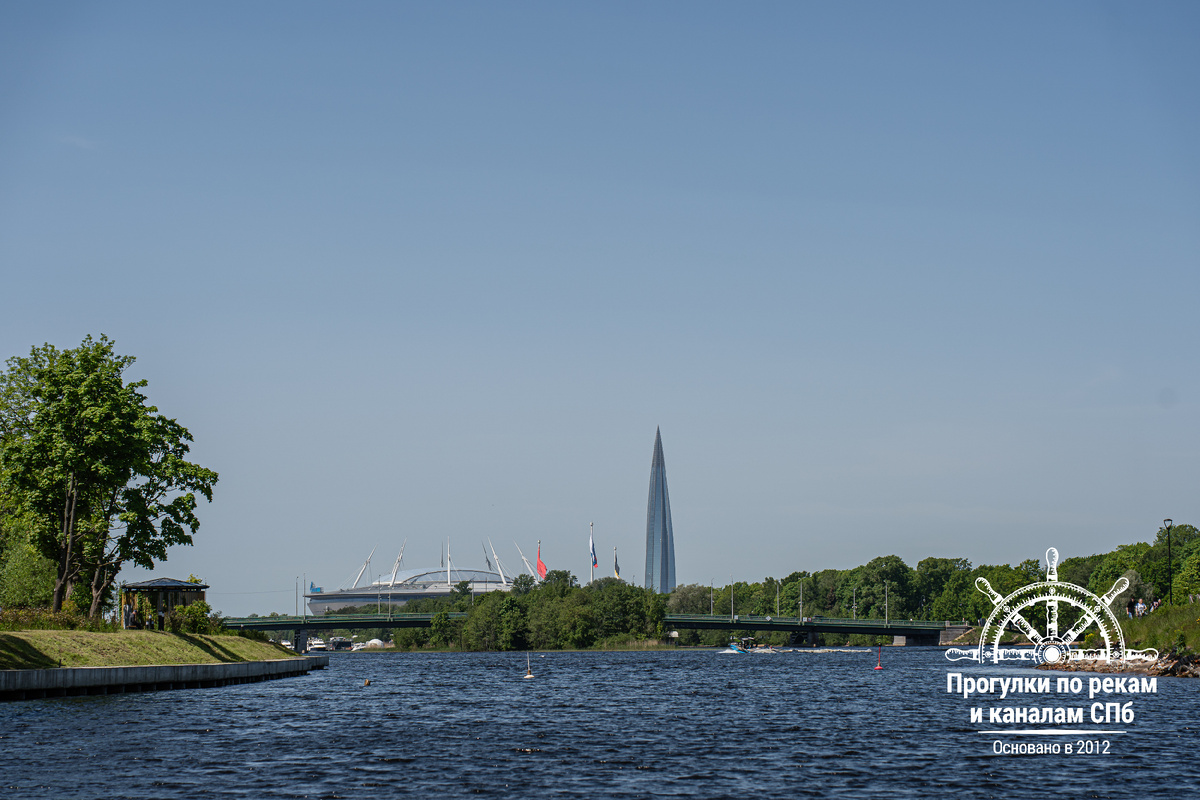 Водные экскурсии. ГК "Теплоход СПб"