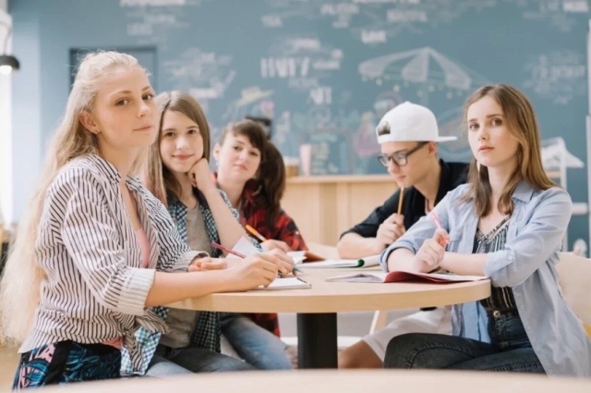    На летних каникулах было трудоустроено более 6 тысяч юных ямальцев