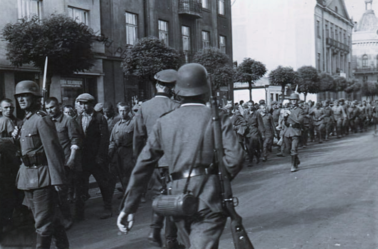 Пленные красноармейцы, 1941 г.