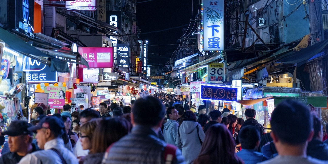 Платить, гулять, общаться: без каких приложений не обойтись в Китае?