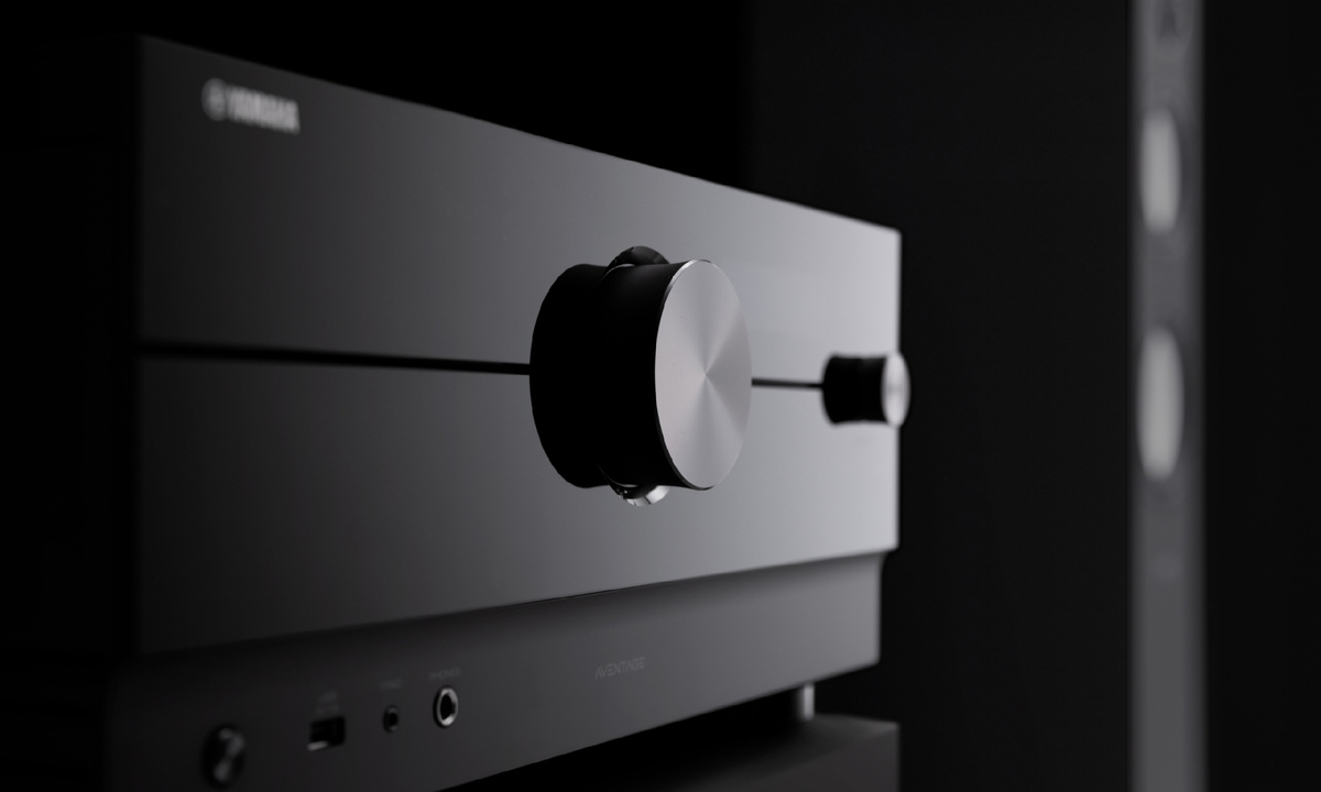 Hi-Fi ресивер Yamaha RX-A8A с высокой скоростью нарастания выходного сигнала