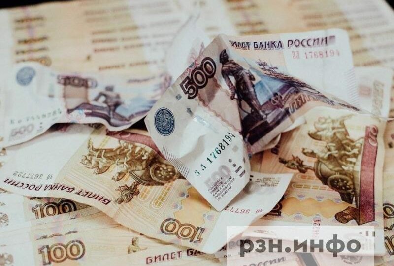 В Госдуме предложили признать бедными россиян с зарплатой меньше 43 тысяч рублей