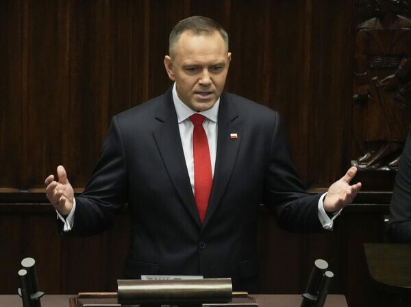    © AP Photo / Czarek Sokolowski