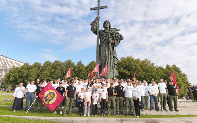 Тверичане приняли участие в крестном ходе вместе с Патриархом Кириллом