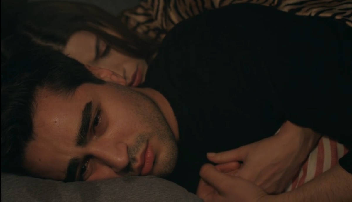 Вообще один из лучших моментов: тут и не орали, и друг друга понимали, и прощения просили.