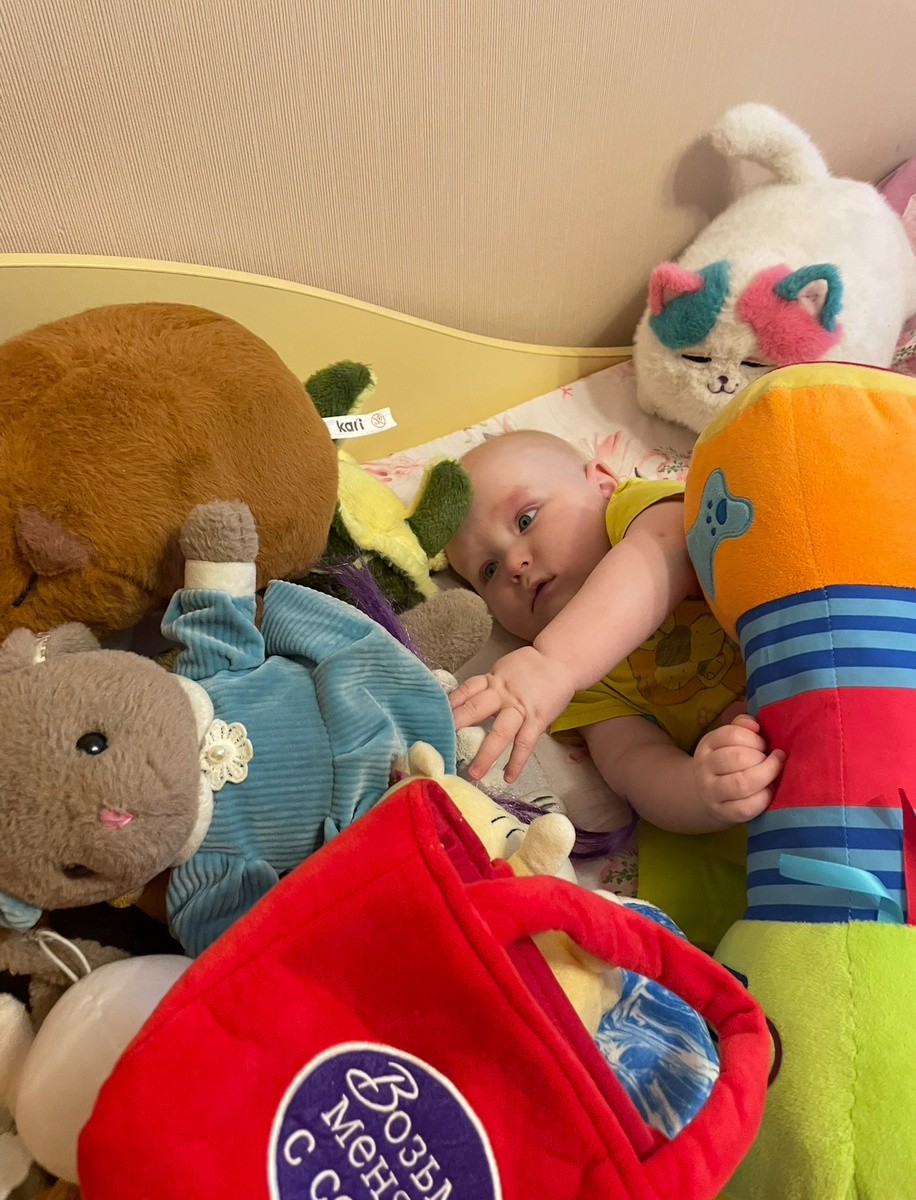 Во время перестановки, за несколько часов до знакомства с «соседями»