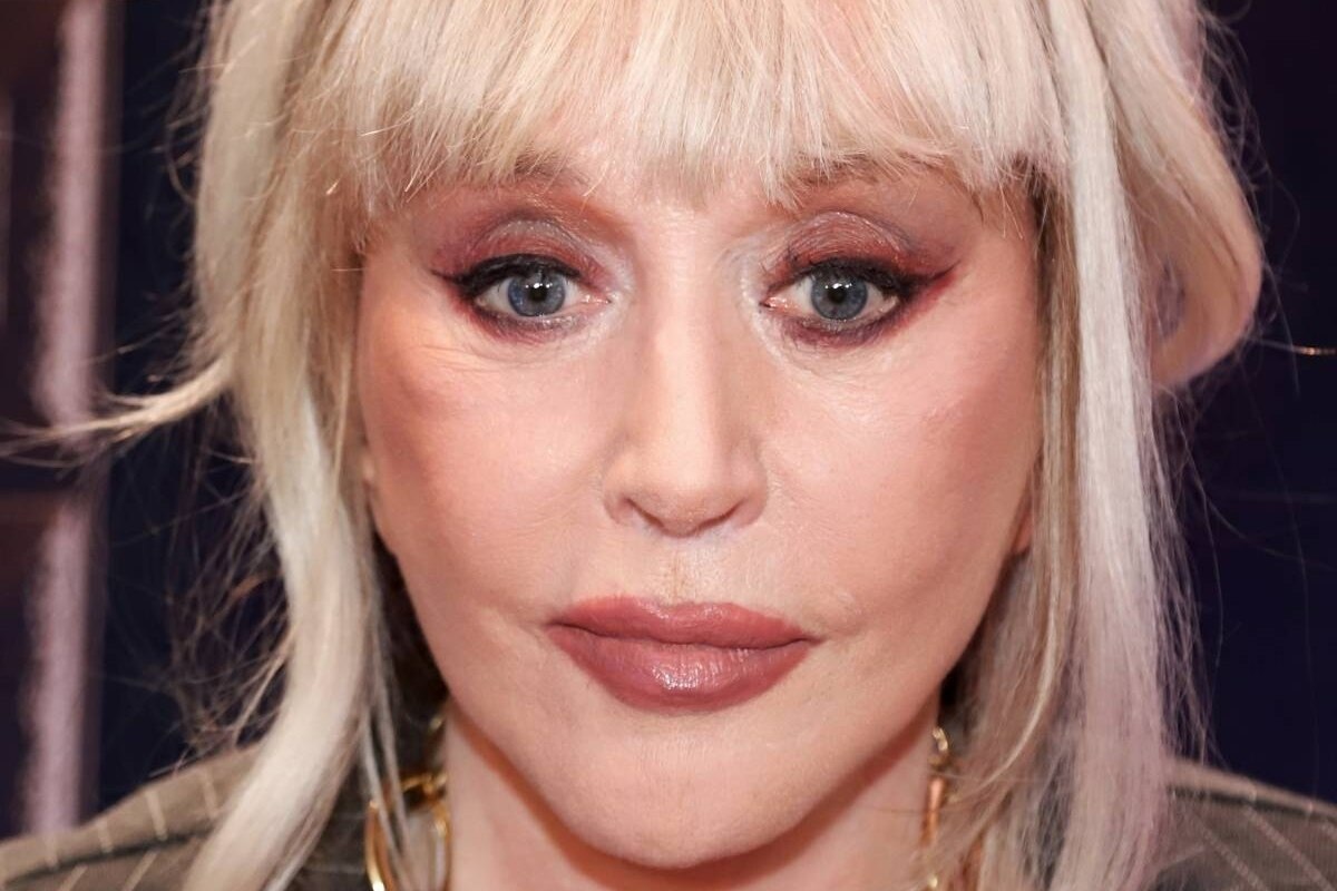     «Я страдаю за вас»: Алла Пугачева обратилась к россиянам