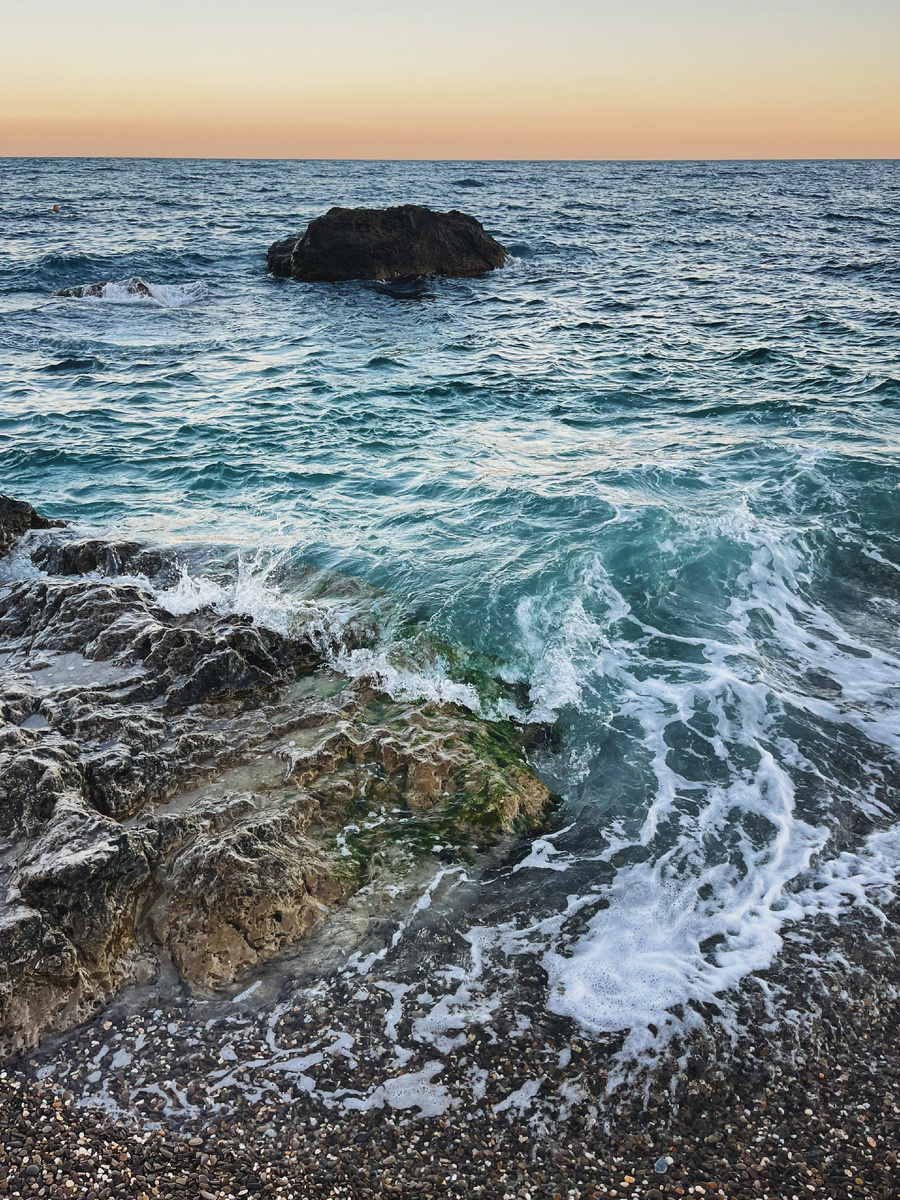 Фото с пляжа санатория "Форос"