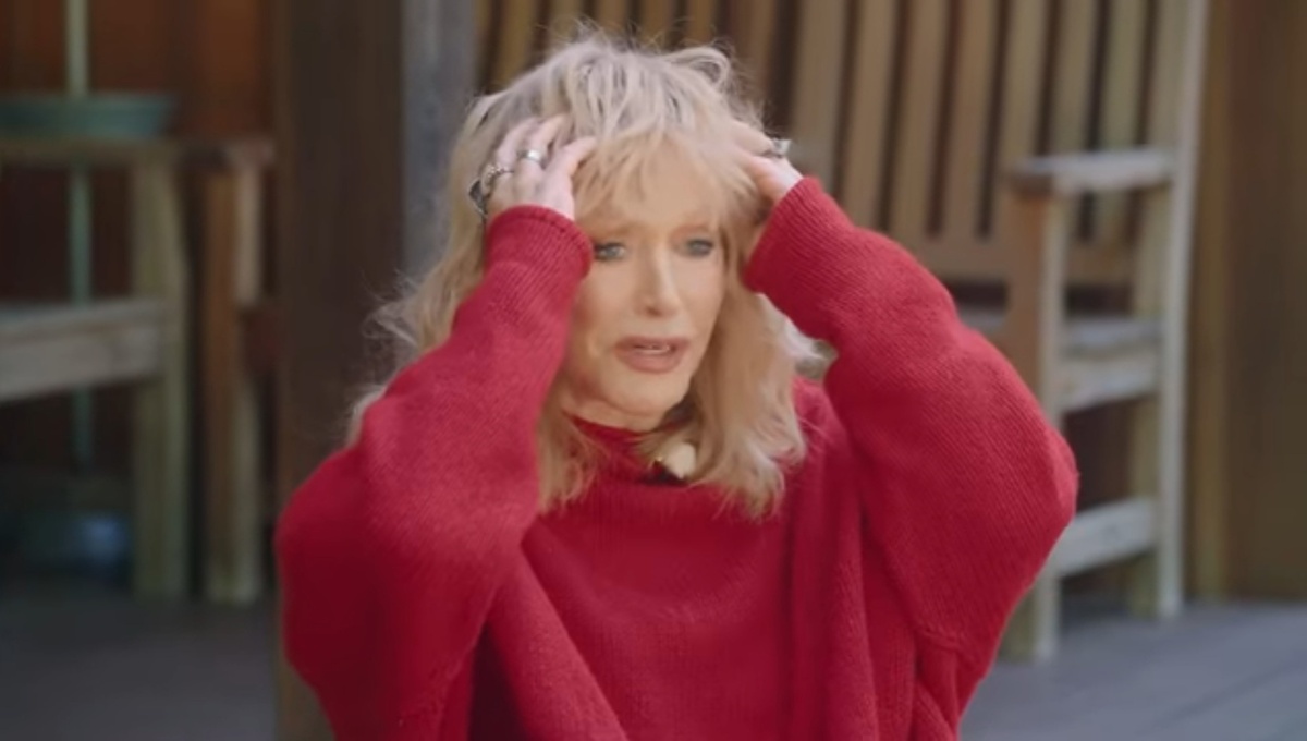 А Пугачеву увидят - очаруются. Так она, наверное, предполагает. Кадр из фильма иноагентки.