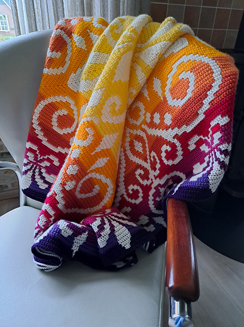 Фото изделий зарубежных мастеров взяты из свободного доступа на Раверли 