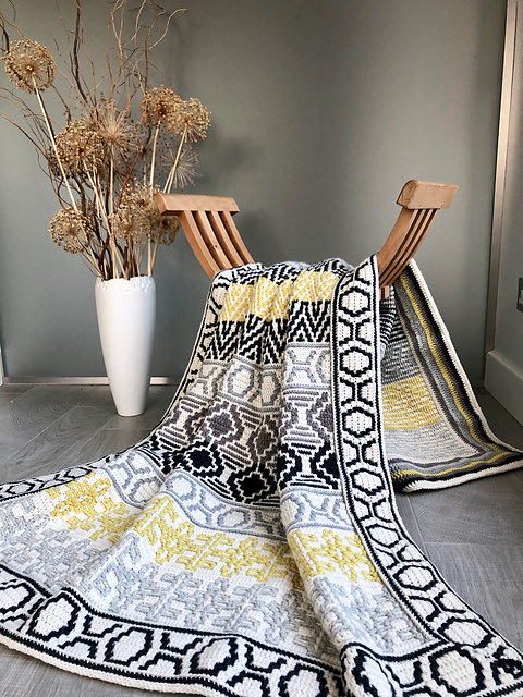 Фото изделий зарубежных мастеров взяты из свободного доступа на Раверли 