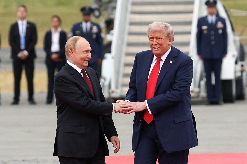    Кнайсль отметила, что встреча Путина и Трампа прошла в дружественной обстановке REUTERS