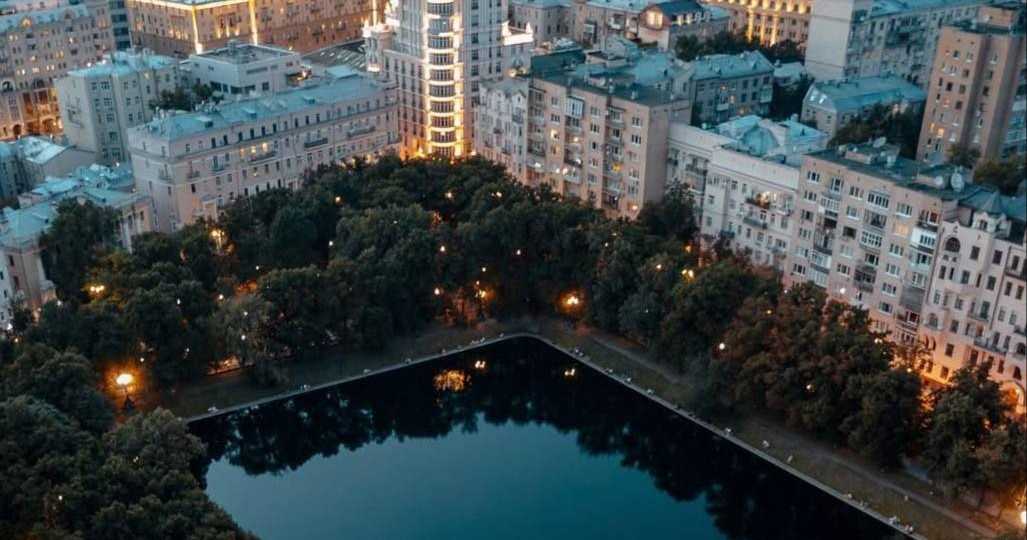 Арендные ставки в Москве взлетели до 35 000, рестораны на Патриках закрываются из-за высоких ставок