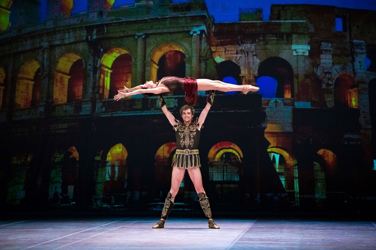 Гала концерт Михайловский — купить билеты на вечер в театре