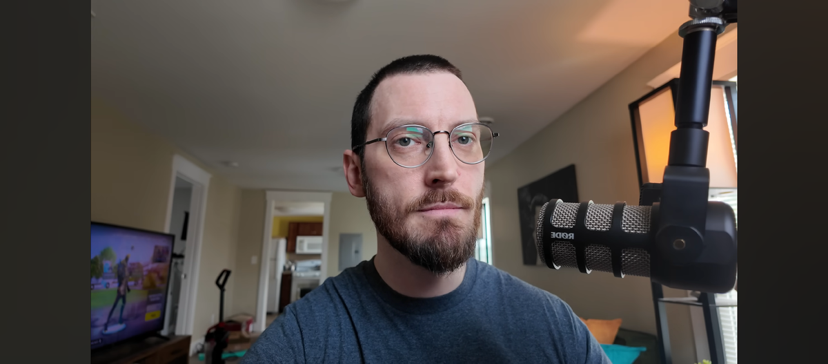 40-летний блогер 