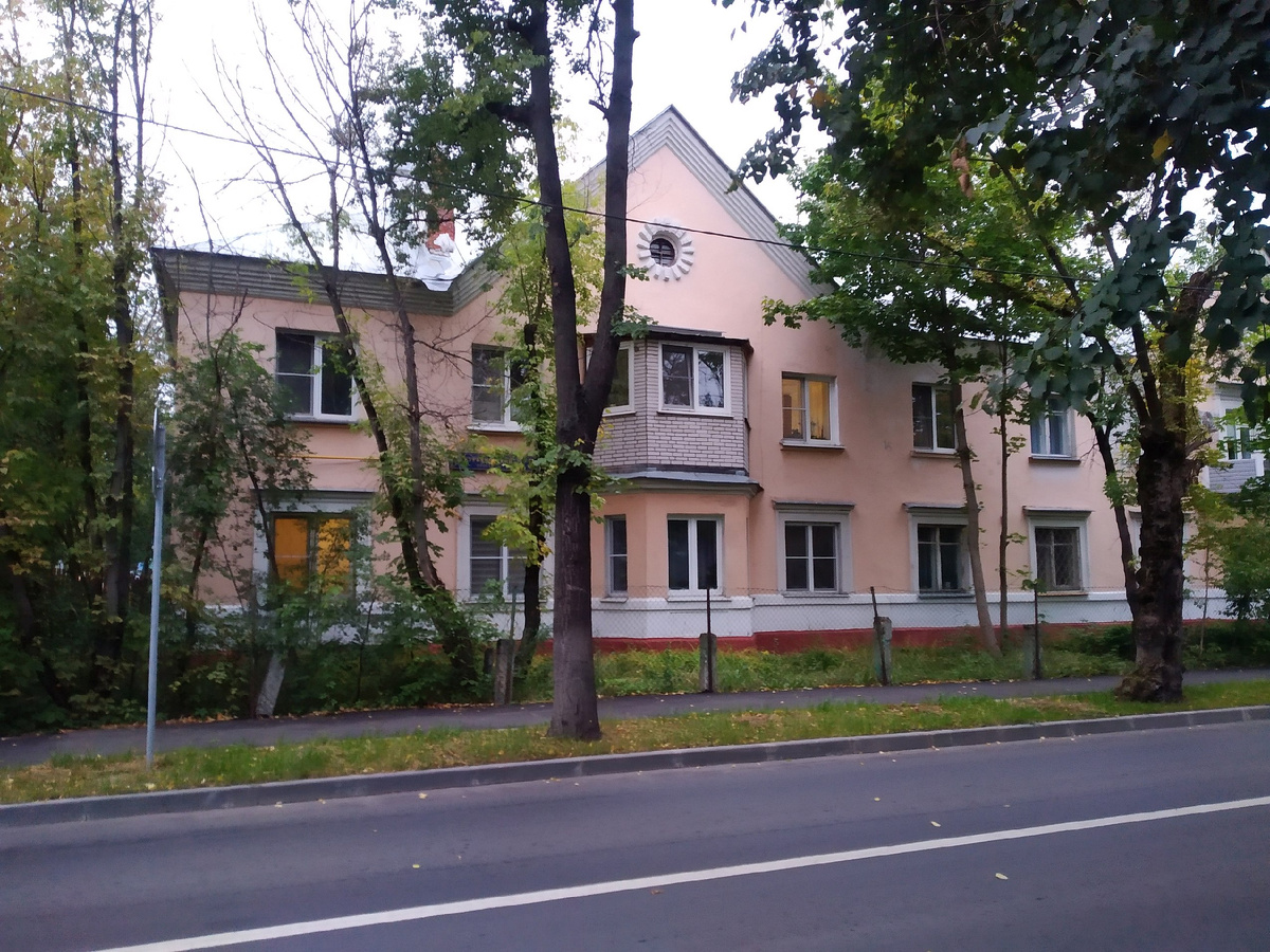 Типичный представитель малоэтажной застройки в Курьяново, фото автора