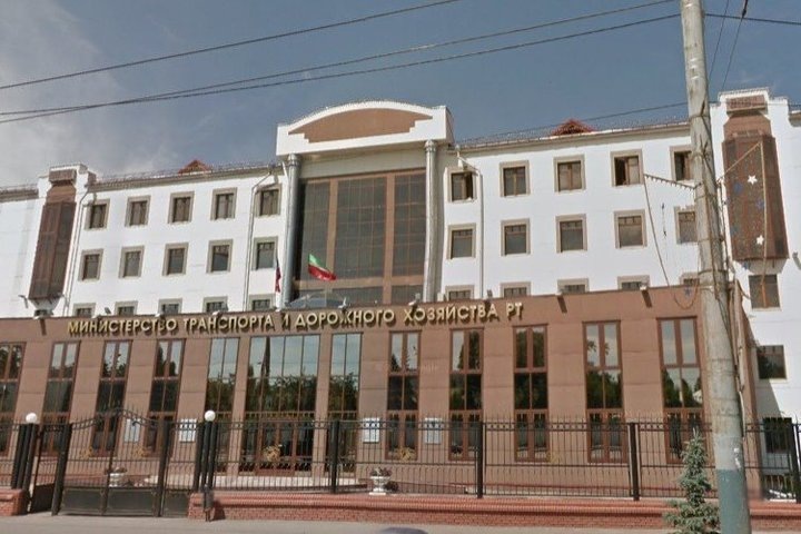    Миндортранс РТ отказался включать в региональный реестр такси синюю иномарку Юсуповой. скриншот с сайта Гугл.карты