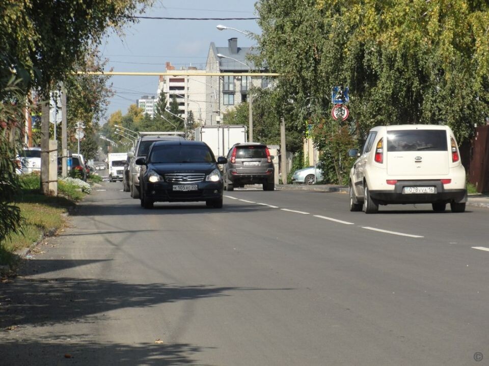    Выездное совещание по приемке дорог. Источник: barnaul.org