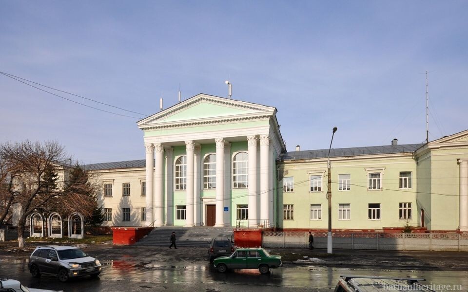    Дом пионеров в Барнауле