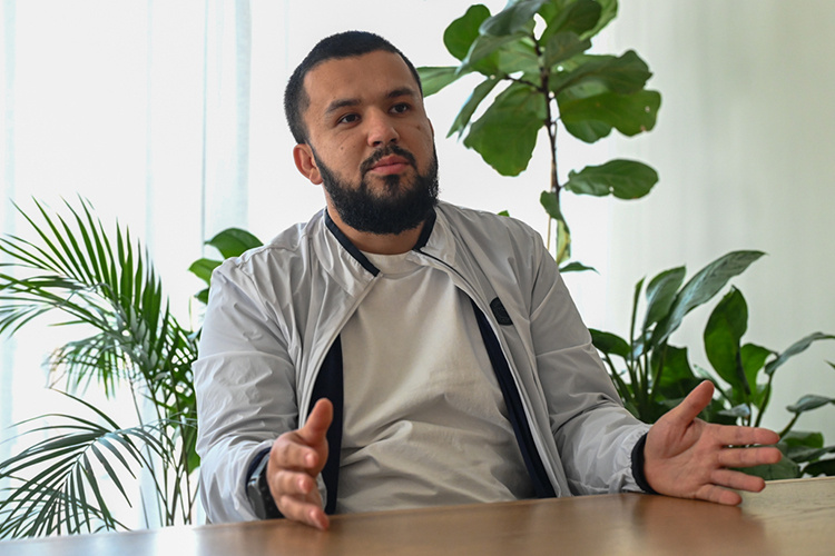    Санжар Уакасов: «Наша цель — в первую очередь тренировать атлетов, а уже потом гольфистов, чтобы дети всесторонне развивались»