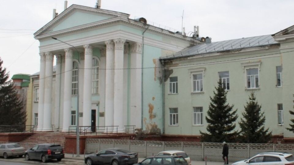    Бывший Дом пионеров. Источник: ukn.alregn.ru