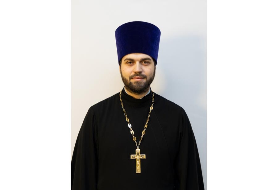    Вопрос священнику:можно ли молиться своими словами?