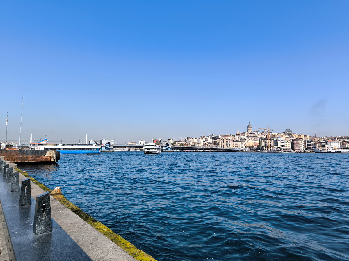 На пристани