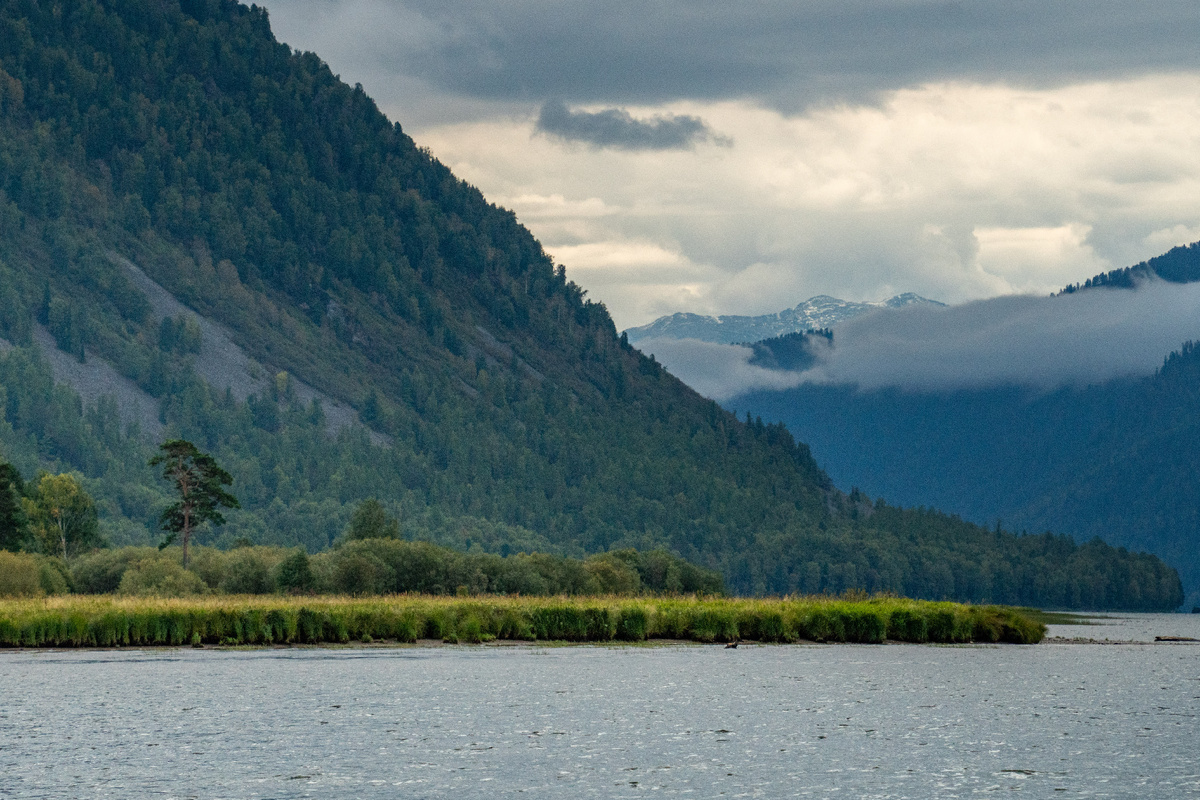 снежники только где-то вдали