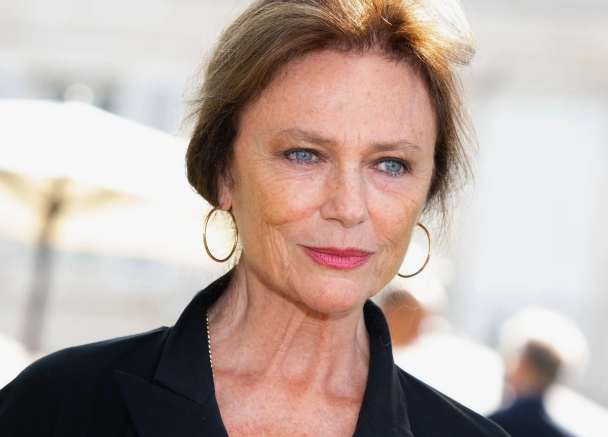 Жаклин Биссет