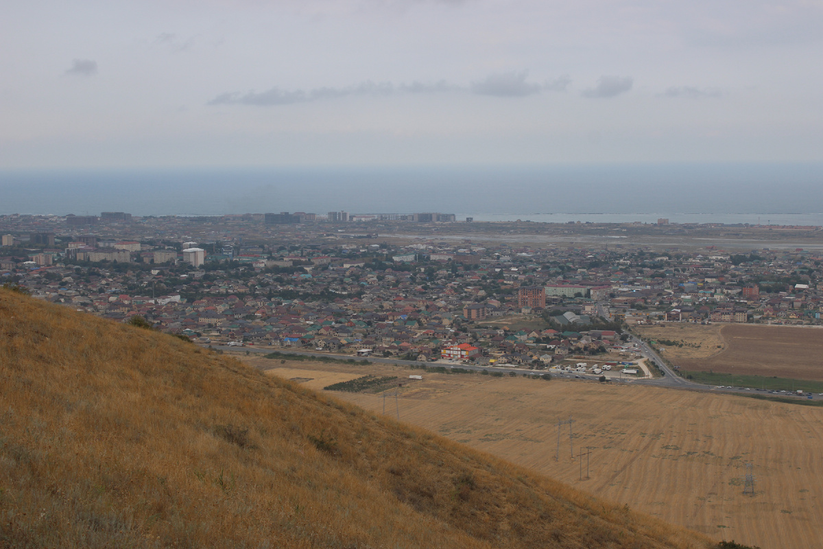 Виды с горы Пушкин-Тау в Избербаше. Фото автора канала