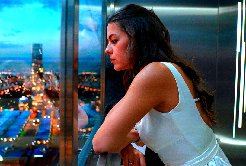 Листайте кадры.