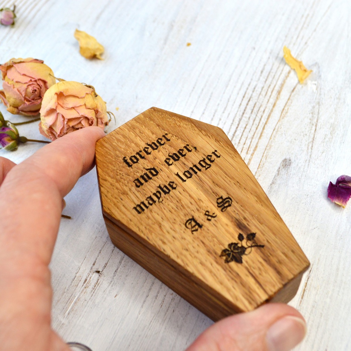 Работы из магазина EngravedWoodBox на Crealandia.com