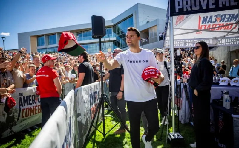 Чарли Кирк перед последним выступлением в Университете Юта-Вэлли
Фото:
Tess Crowley/The Deseret News/AP