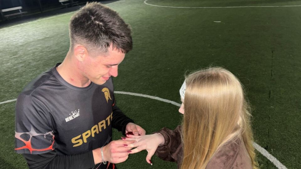    Торжественный момент. Источник: vk.com/altaifootball