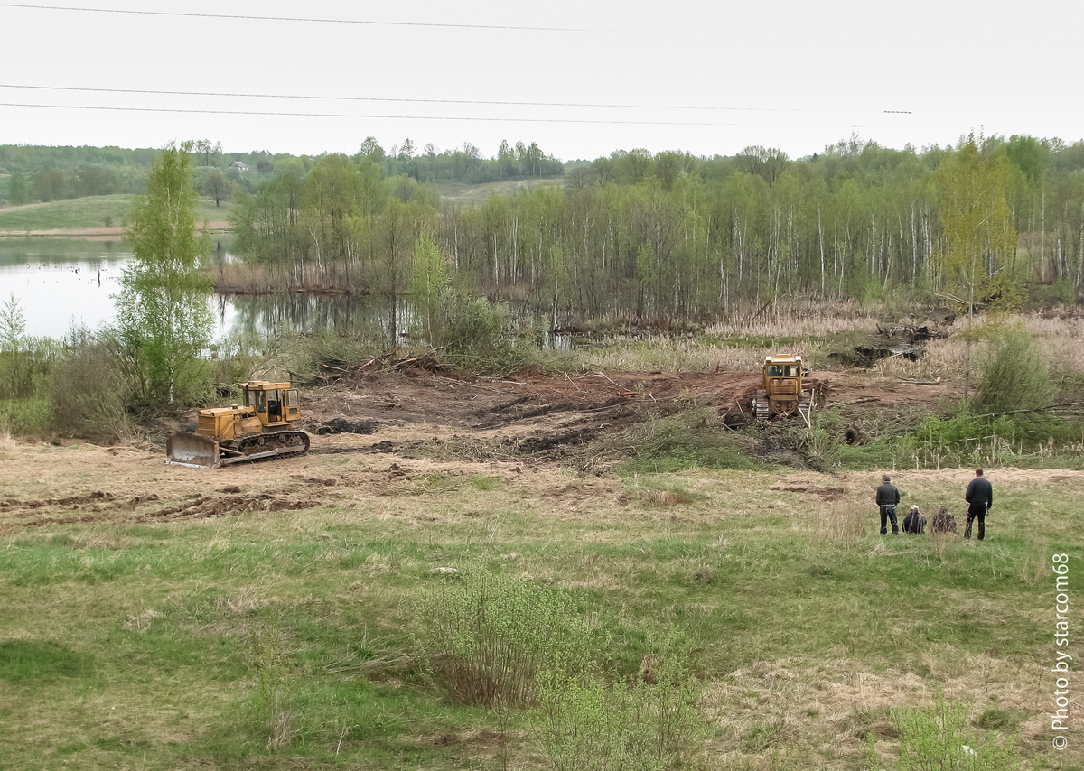 Процесс проведения работ по "подъему" танка Т-34 у д.Малахово
