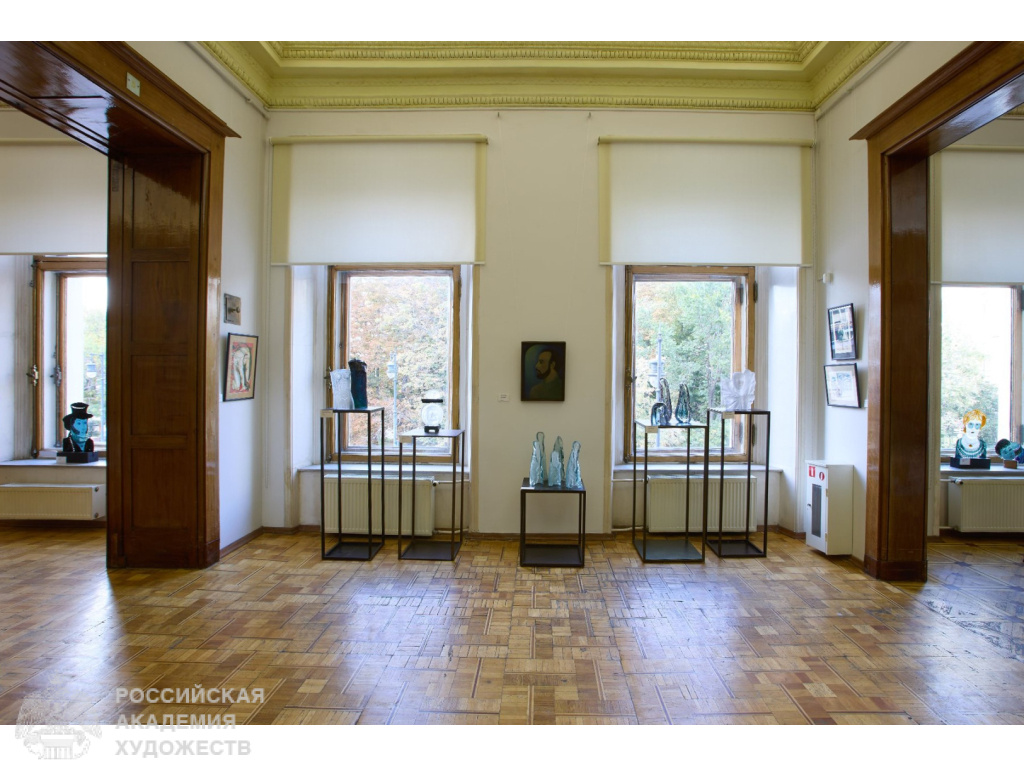 Экспозиция выставки  «Узы творчества» Любови Савельевой, Фидаиля Ибрагимова (1938-2020) и Надежды Уваровой в залах Российской академии художеств (Москва, Пречистенка, 21). Фоторепортаж: Виктор Берёзкин, пресс-служба РАХ.