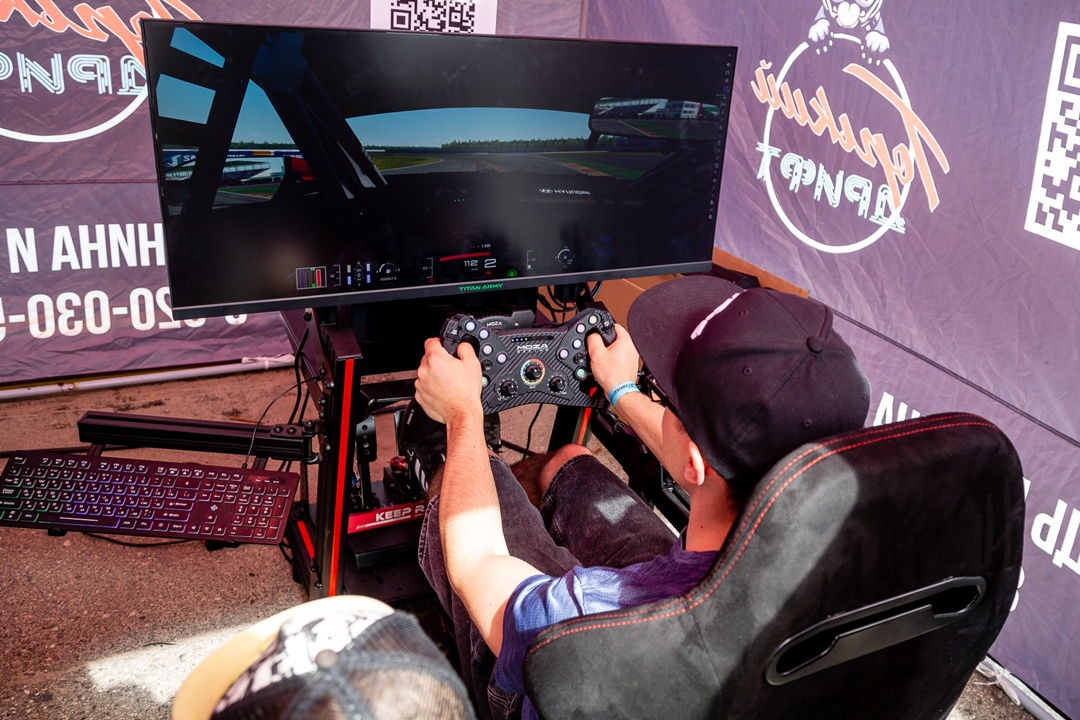 Гоночные симуляторы на National Light Series